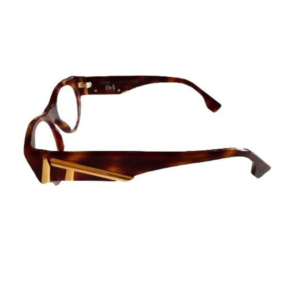 Fendi model fe50092i